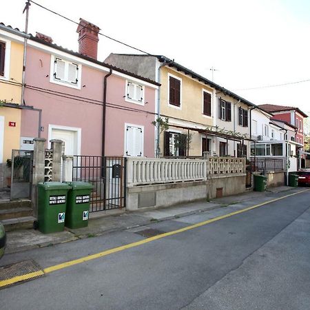 Apartment Svobode Izola Ngoại thất bức ảnh