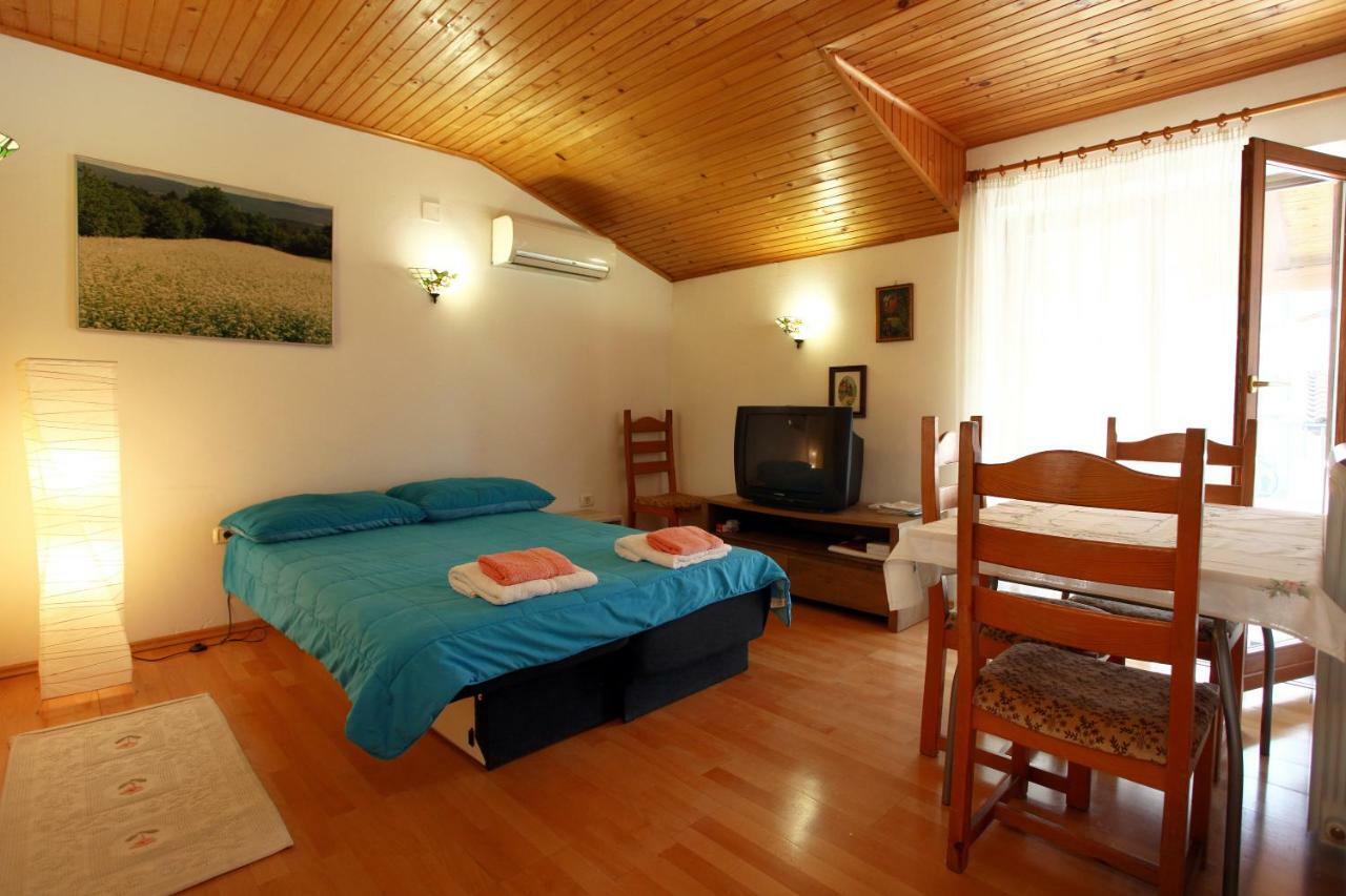 Apartment Svobode Izola Ngoại thất bức ảnh