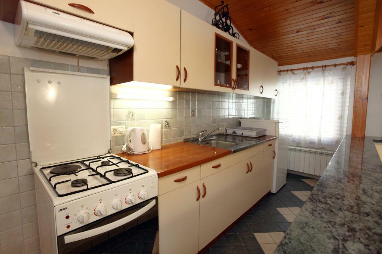Apartment Svobode Izola Ngoại thất bức ảnh